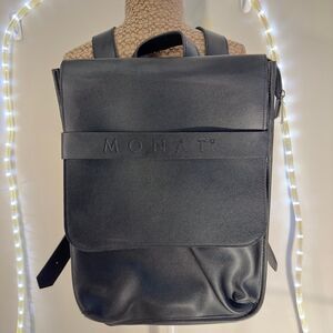 Monat Backpack‎